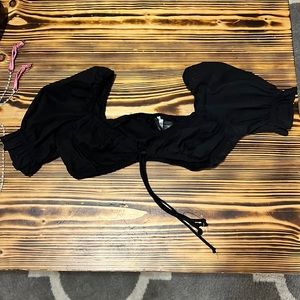 black cropped shirt from h&m